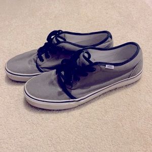 Vans Sneakers (men’s 10.5, women’s 12)